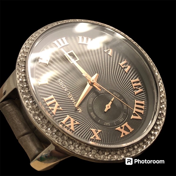 Michael Kors Pave Watch with Grey Leather Straps - Picture 10 of 13